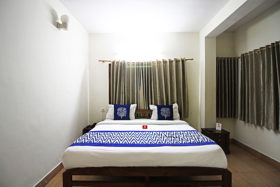 OYO 5211 Ranikhet Grand, Ranikhet, Ranikhet