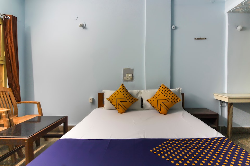 SPOT ON 64268 Prakash Lodge, Karimnagar, Karimnagar