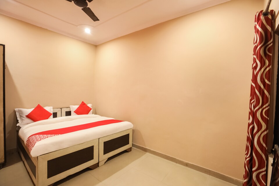 OYO 64271 Sai Residency, Okhla Jasola Delhi, Delhi