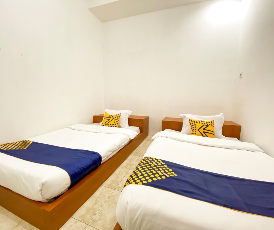 SPOT ON 2051 Sho Family Homestay & Resto, Pondok, Padang