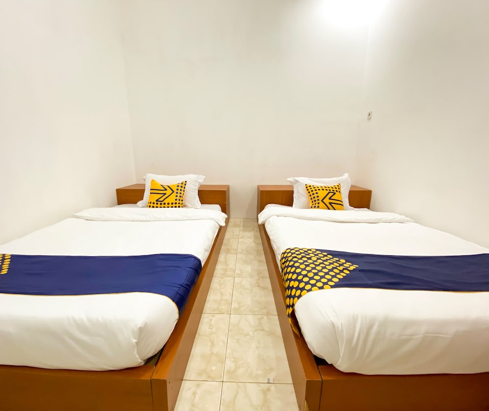 SPOT ON 2051 Sho Family Homestay & Resto, Pondok, Padang