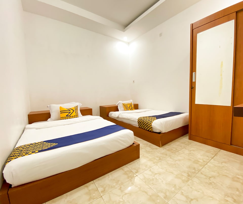 SPOT ON 2051 Sho Family Homestay & Resto, Pondok, Padang