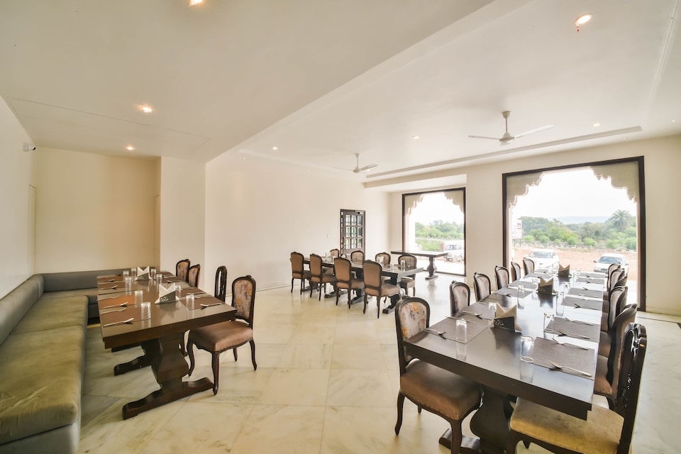 Capital O 64286 Hotel Bhairav Palace & Restaurant, Chittorgarh, Chittorgarh