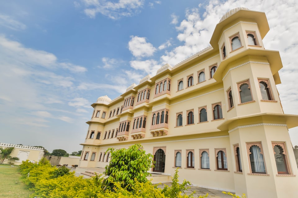 Capital O 64286 Hotel Bhairav Palace & Restaurant, Chittorgarh, Chittorgarh