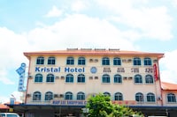 OYO 89577 Kristal Hotel