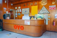 OYO 89577 Kristal Hotel