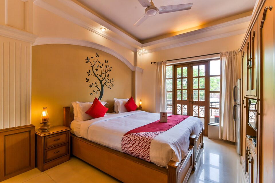 OYO 5218 Rising Wave Apartments, Candolim Goa, गोवा