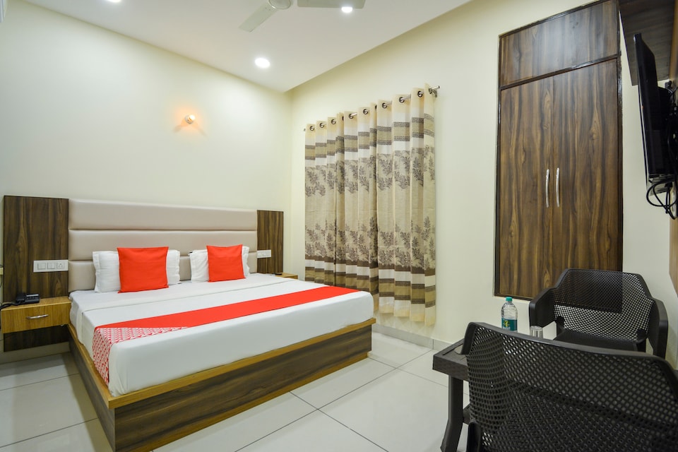 OYO 64305 Hotel Mango, Nayagaon Chandigarh, Chandigarh