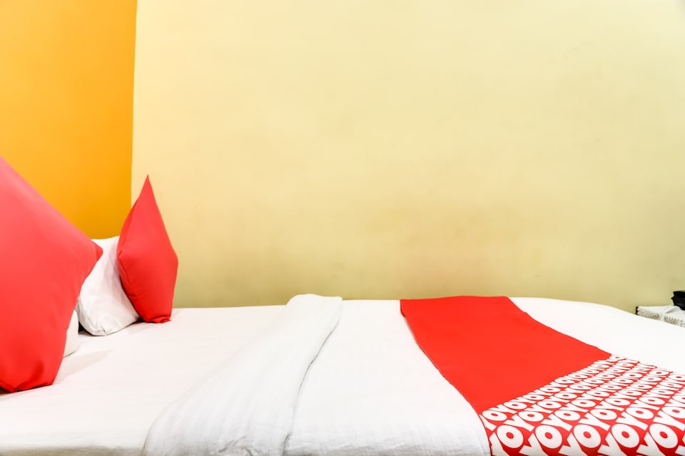 OYO 64306 The Bliss Home Stay, Omkareshwar City, Omkareshwar