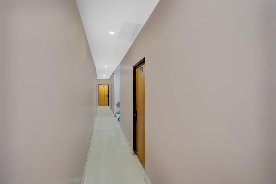Hotel O Sonali, CA road Gandhibagh Road, Nagpur