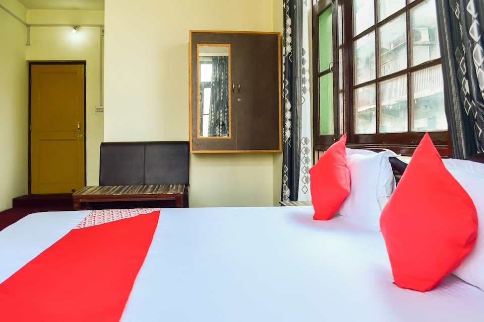 OYO 64316 Burge Green, Hyderpora, Srinagar