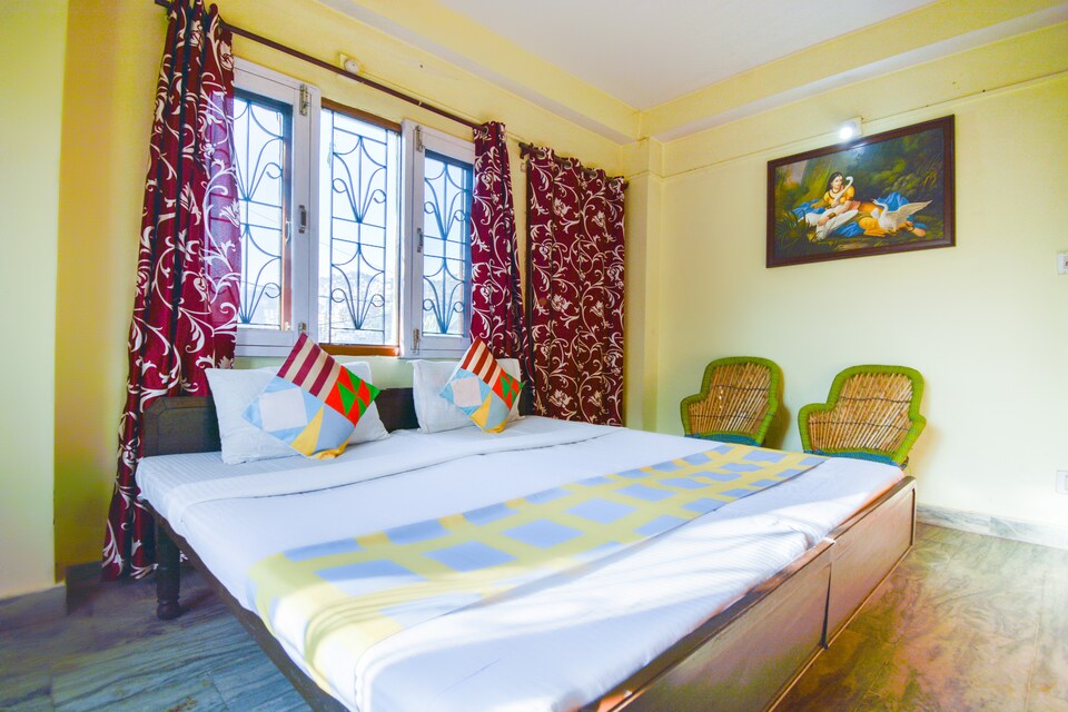 OYO Home 64327 Elegant 2bhk Apartment  Bhattakufer, Sanjauli, Shimla