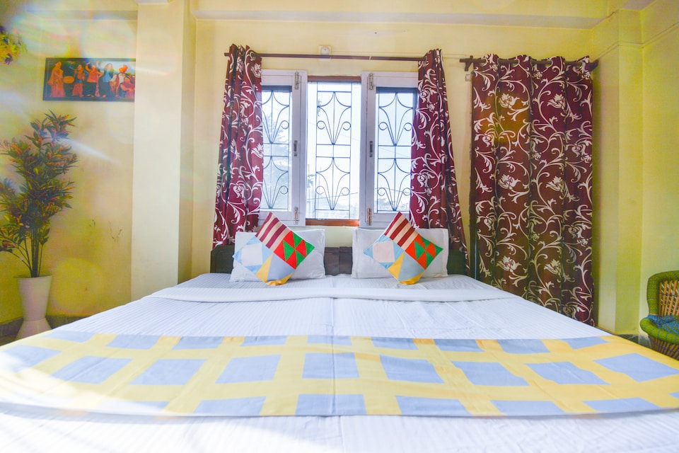 OYO Home 64327 Elegant 2bhk Apartment  Bhattakufer, Sanjauli, Shimla