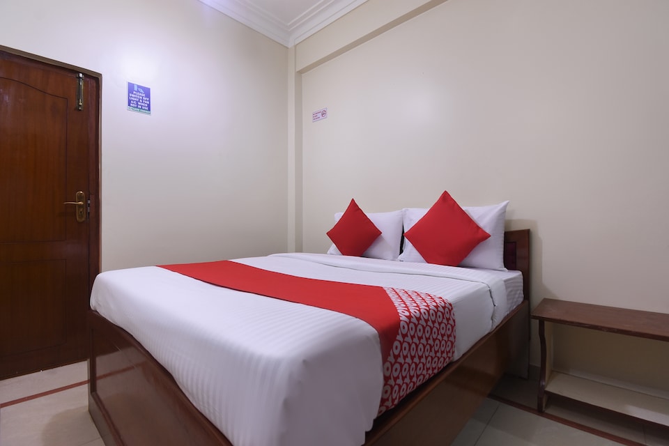 OYO 64331 Blossom Comfort, Indiranagar Bangalore, Bangalore