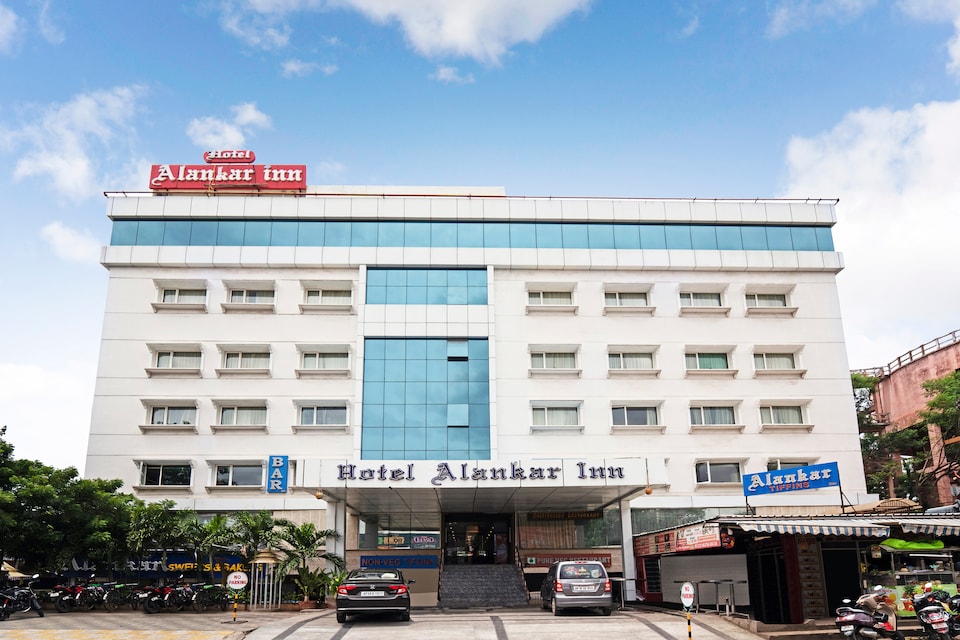 Palette - Hotel Alankar Inn, Governorpet Vijayawada, Vijayawada