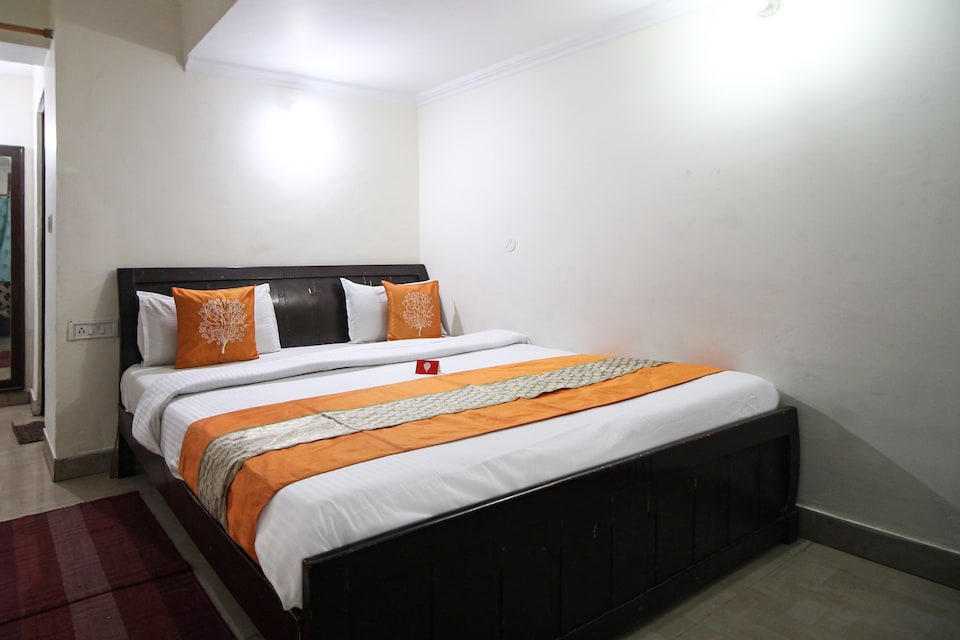 OYO 5224 Mohini Inn, Mall Road Nainital, Nainital