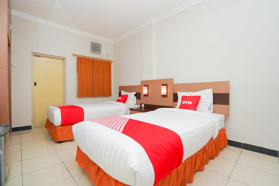Hotel O Graha Marina, Wonocolo, Surabaya
