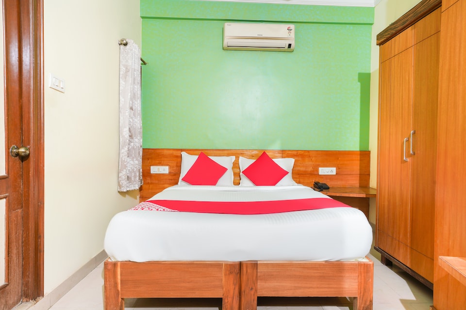 Live on HYD458 , Gachibowli, Hyderabad