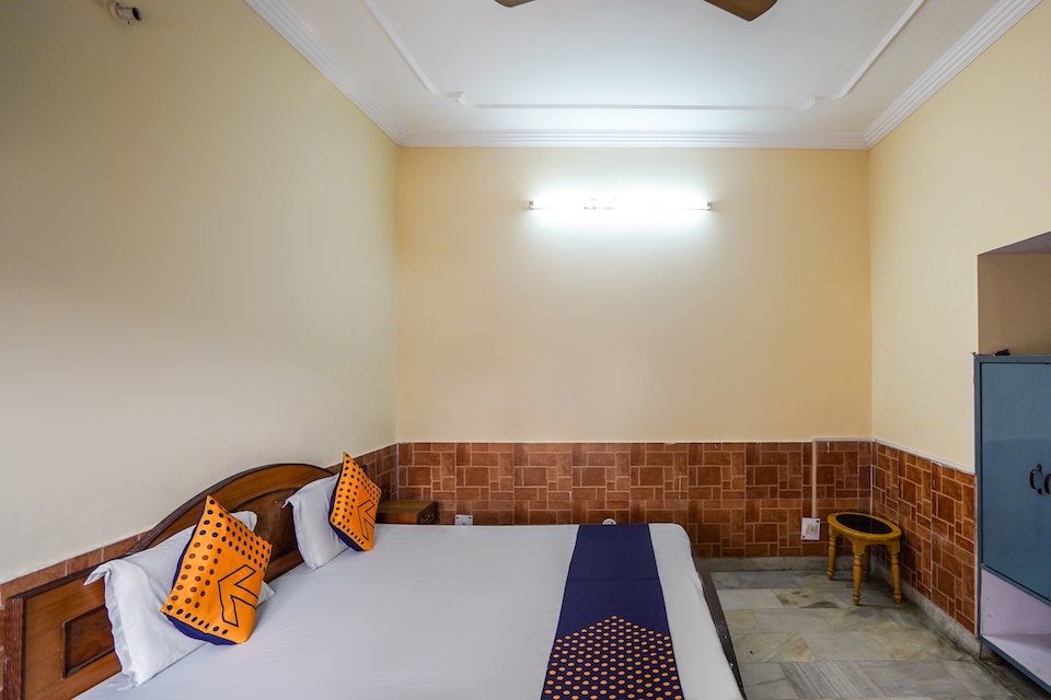 SPOT ON 64342 Hotel Walia Inn, Nazibabad, Nazibabad