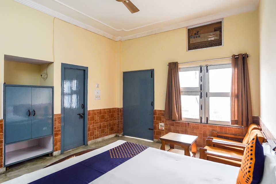 Hotel Walia Inn, Nazibabad, Nazibabad