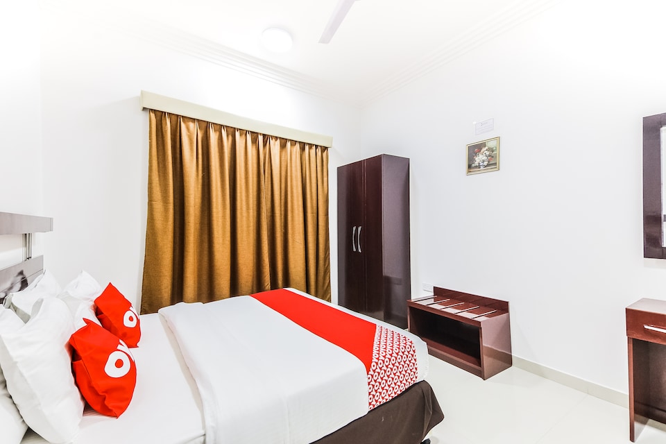 OYO 115 Star Emirates Furnished Apartment, West Salalah, Salalah