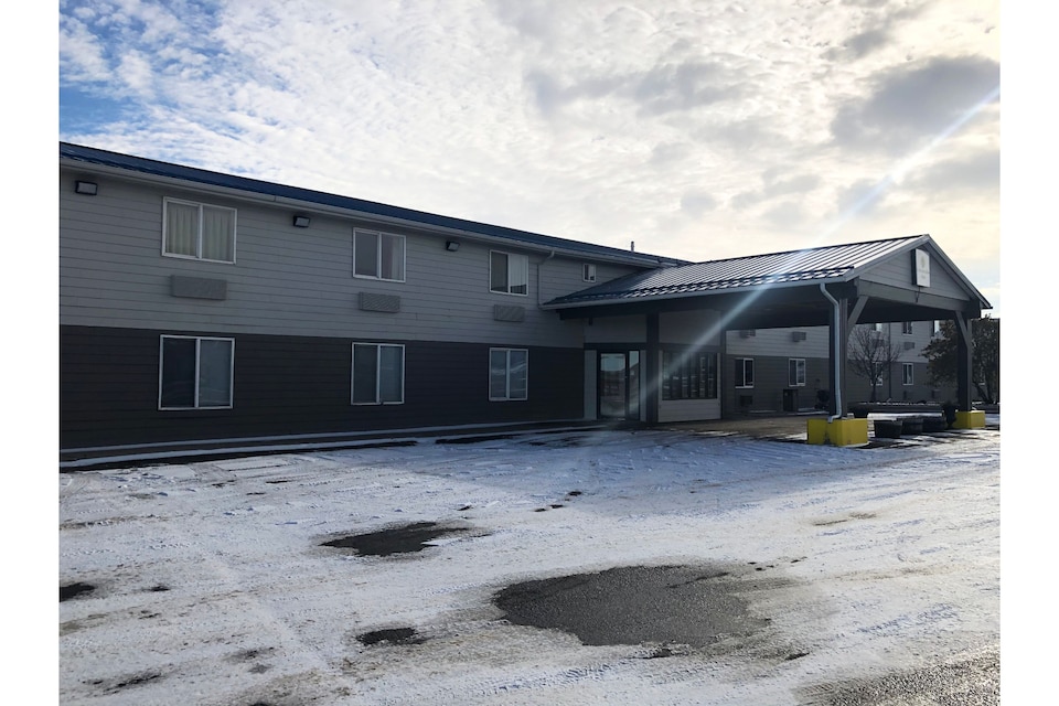 Book Hotel Shelby MT Hwy 2 & I15, MT from 63 OYO Hotels