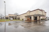 OYO Townhouse Owensboro West