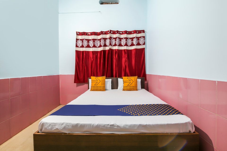 SPOT ON 64360 Panchwati Inn, Giridih, Giridih