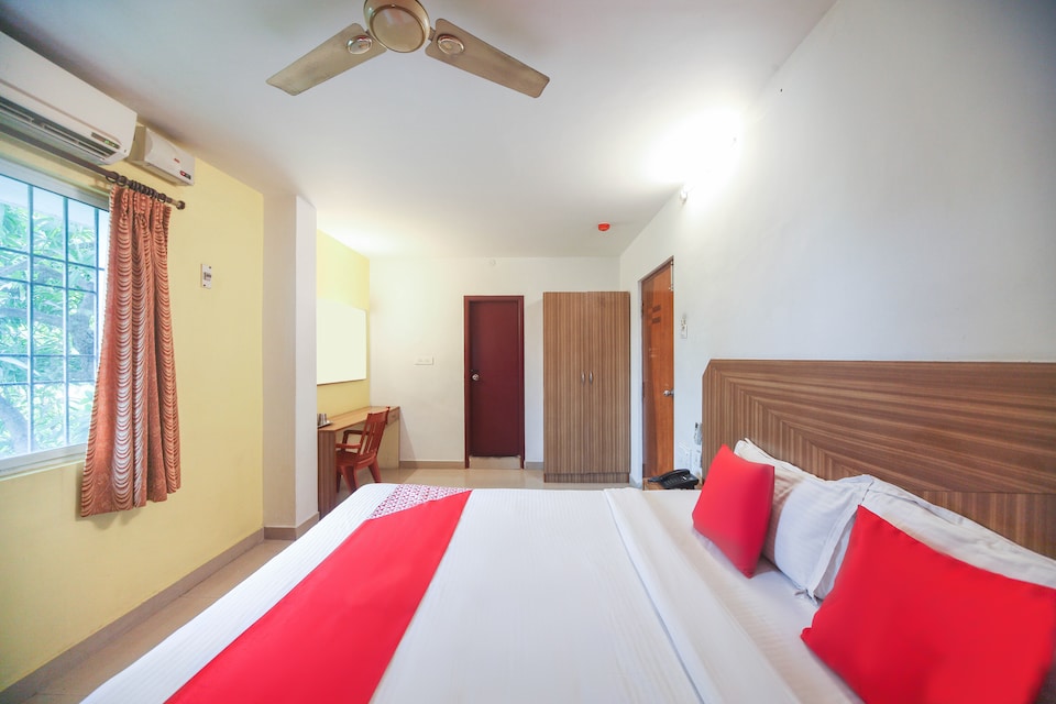 OYO 5229 Hotel Ayushman, Pondy Upcountry, Pondicherry