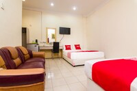 OYO 2097 Hotel Laksana Inn