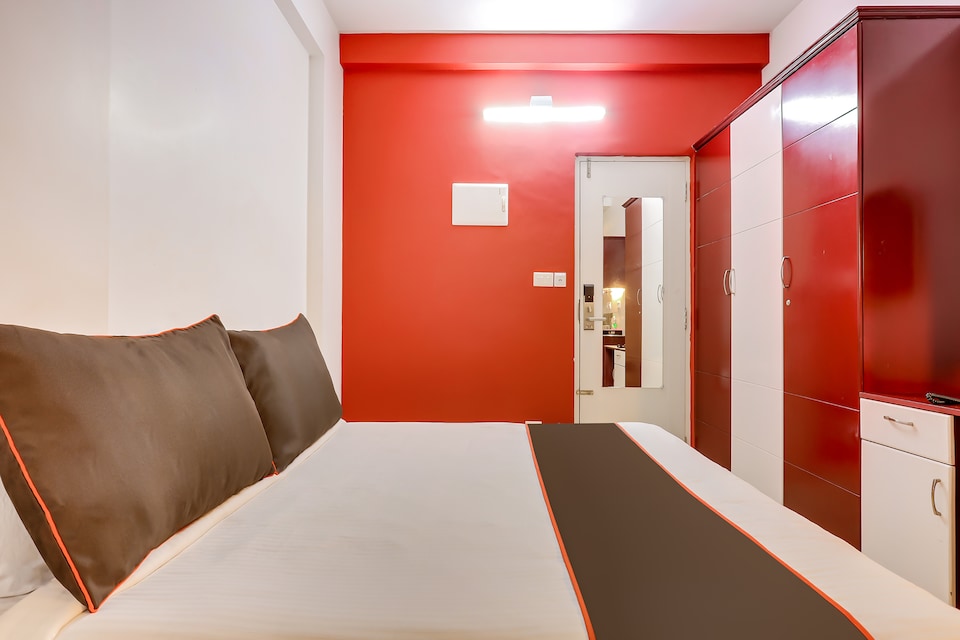 Collection O 50256 Maradu, Vytilla Kochi, Kochi