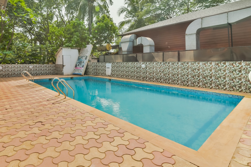 OYO 5242 Zinho's, Baga Goa, Goa