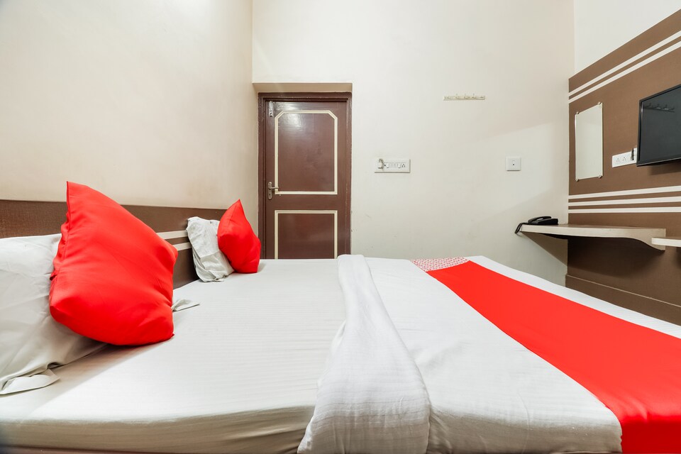OYO 64500 Hotel Khurana Palace, Suratgarh, Suratgarh