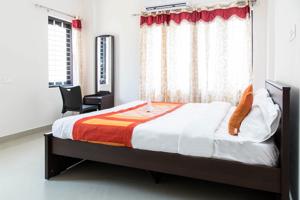 OYO Hotel 5245 Kazhakuttom, Medical College - Pattom, Trivandrum