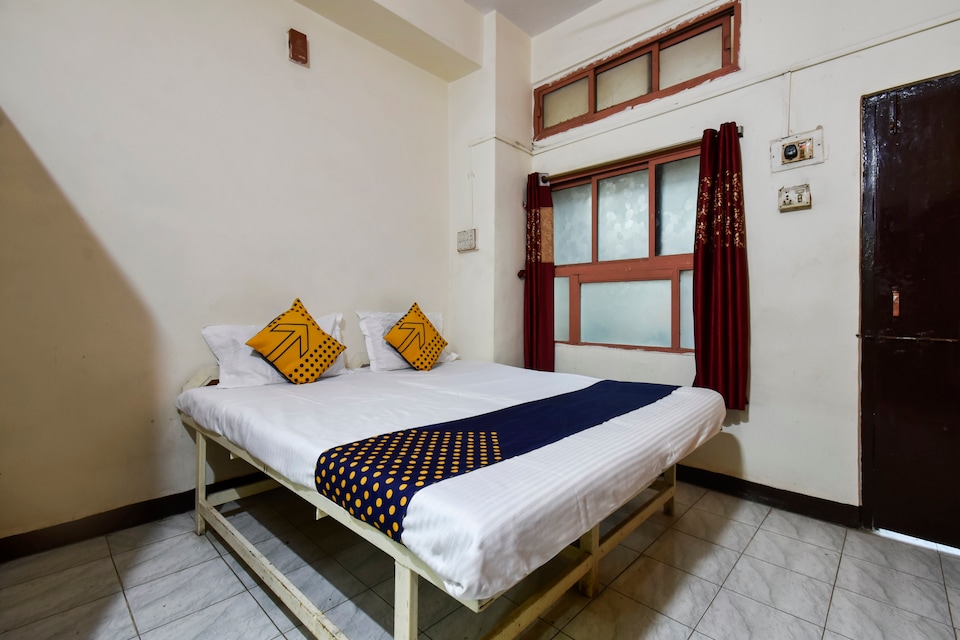 SPOT ON 64502 Hotel Harsh Inn & Akshay Lodge, Parbhani, Parbhani