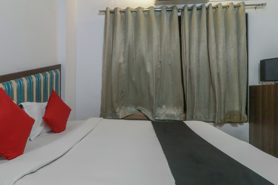 Capital O 64531 Hotel Chirag Executive, Alibag- Kashid- murud, Alibag