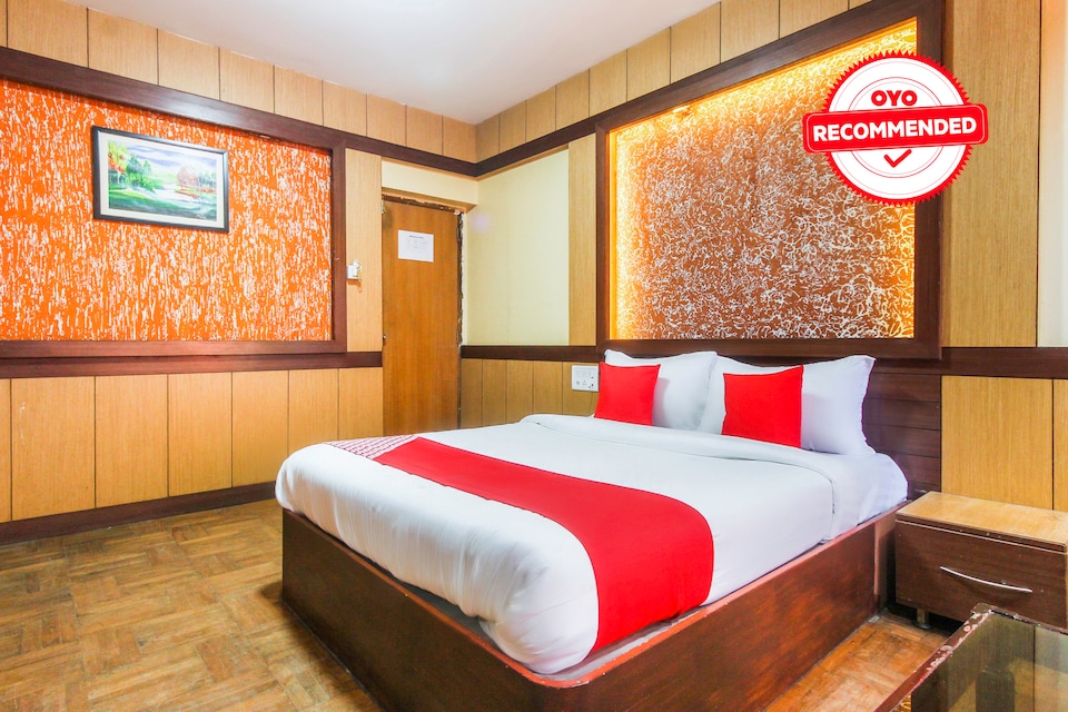 OYO Flagship 64533 Hotel Shivshanthi Inn, Charing Cross Ooty, Ooty