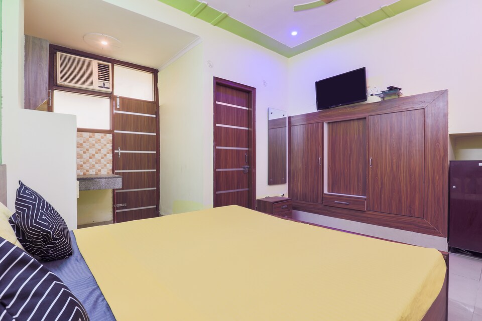 OYO LIFE GRG1824 DLF Cyber City, Cyber City, Gurgaon