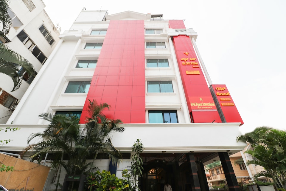 Live on BLR3458, Indiranagar Extension Bangalore-II, Bangalore