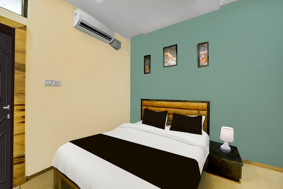 Super Collection O ISKCON Radha Govind Formerly Hotel Shivom, Vijay Nagar Indore, Indore