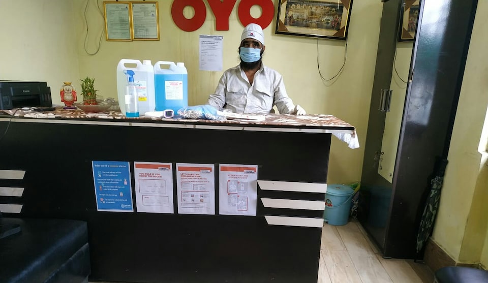 LIVE ON NAG1146, CA road Gandhibagh Road, Nagpur