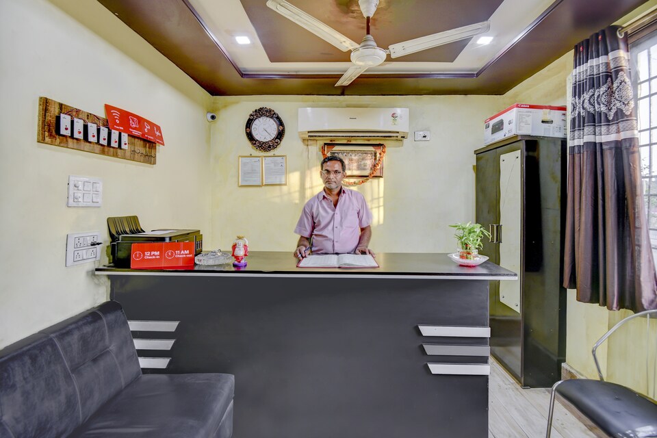 LIVE ON NAG1146, CA road Gandhibagh Road, Nagpur