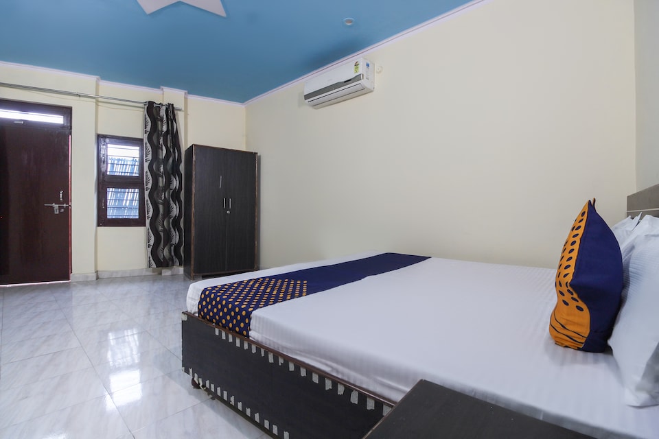 SPOT ON 64611 City Star Hotel, Aligarh, Aligarh