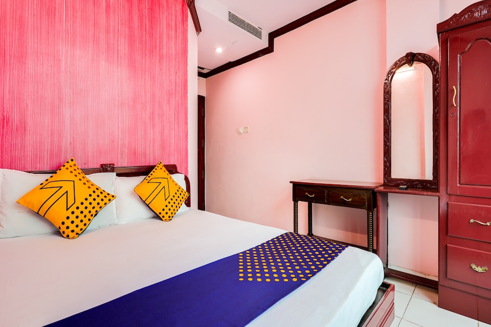 SPOT ON 64622 Suvarna Palace, Perumbavoor, Kochi