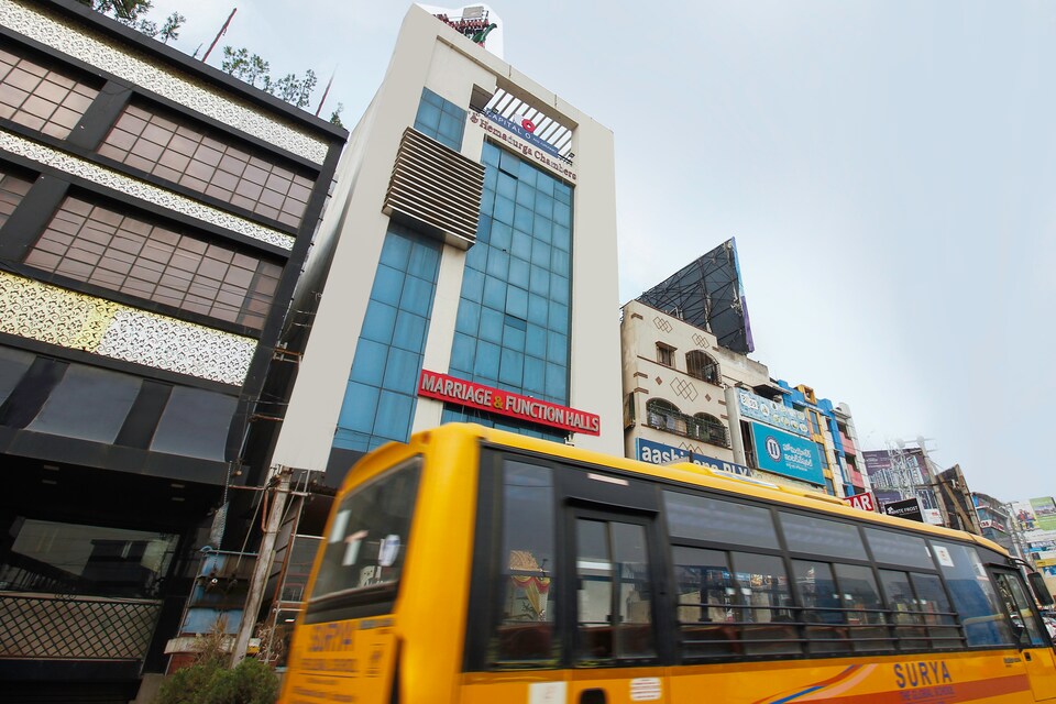 Capital O 64656 Hotel R S Grand, Kukatpally, Hyderabad