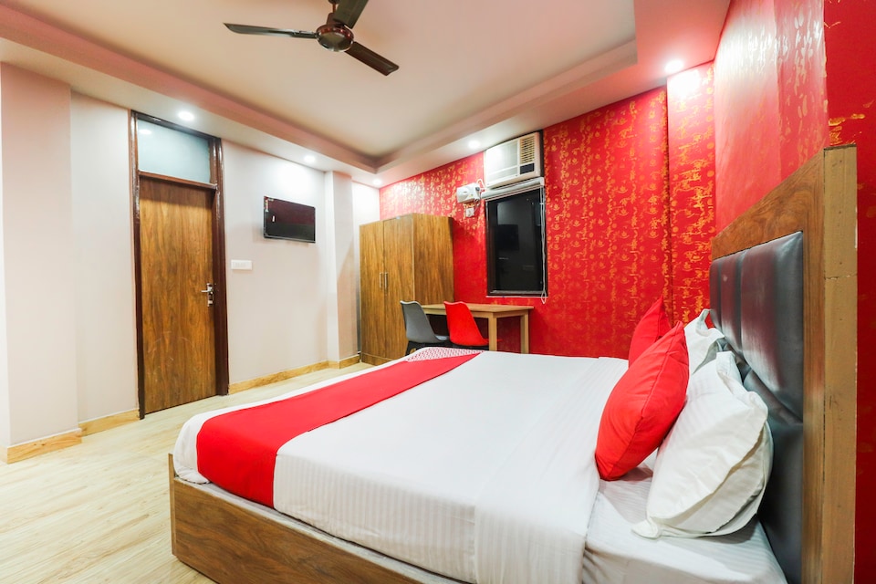 OYO Sheetal Guest House Near Pvr Ansal Plaza Greater Noida, Greater Noida, Noida
