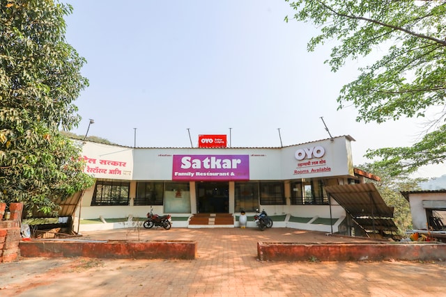 OYO Hotel Satkar & Lodging