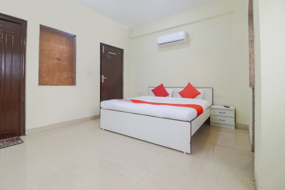 OYO Sy Palace, Prem Mandir Vrindavan, Vrindavan