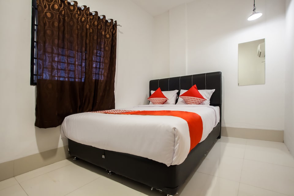 Hotel O Mono Guest House, Medan, Medan