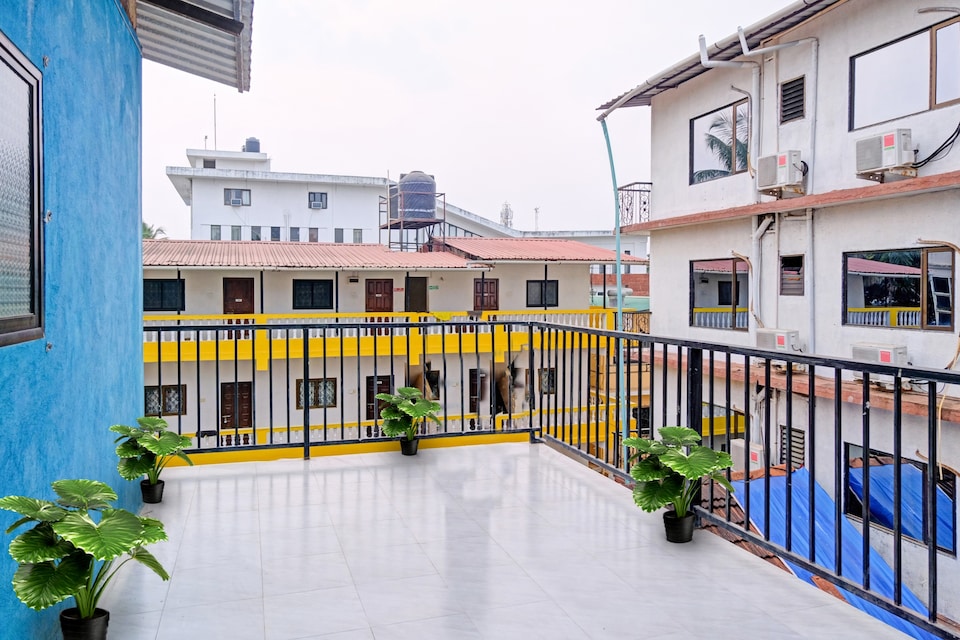 OYO Ashreya Guest House Near Candolim Beach, Calangute Goa 4, Goa